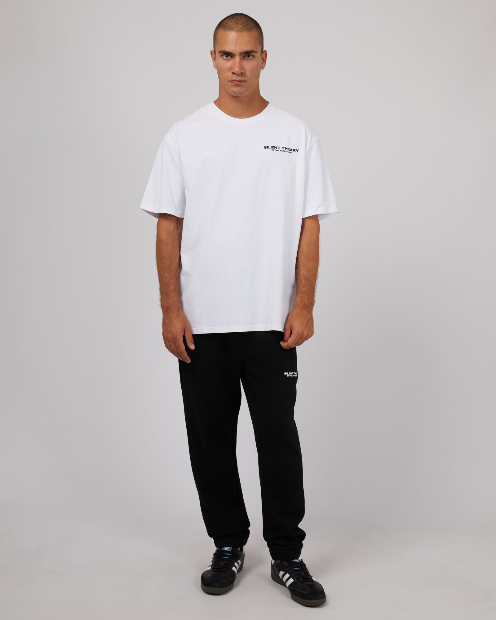 Essential Theory Track Pant Black