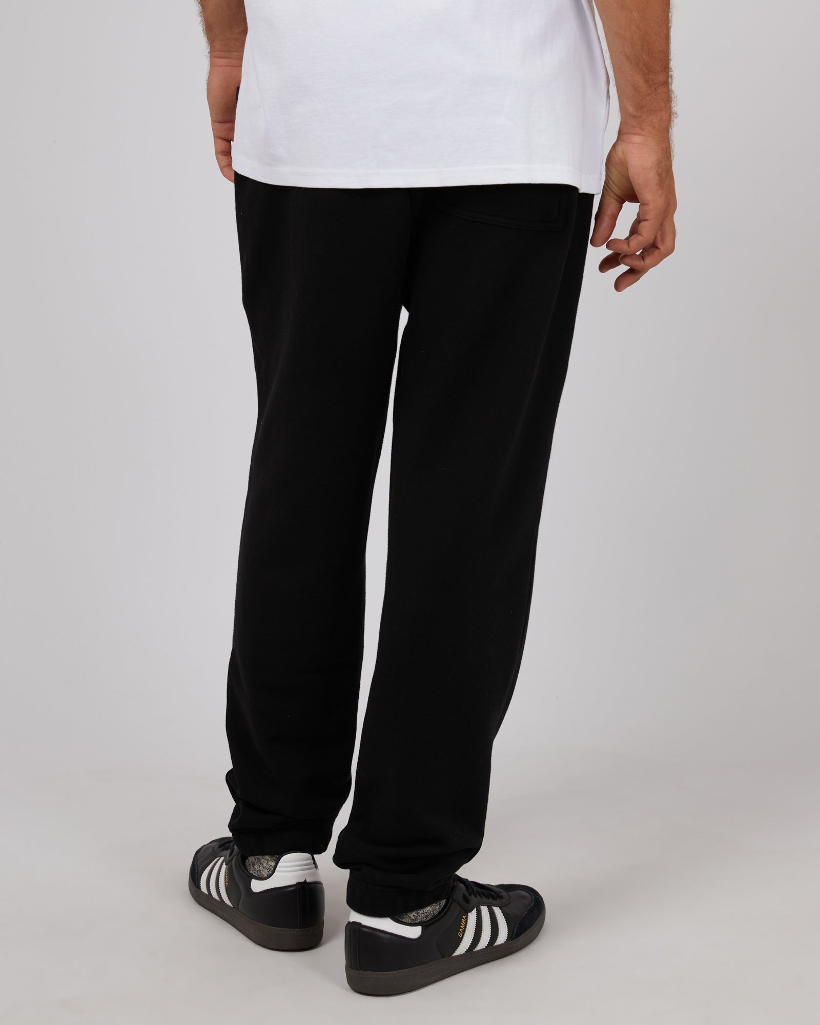 Essential Theory Track Pant Black