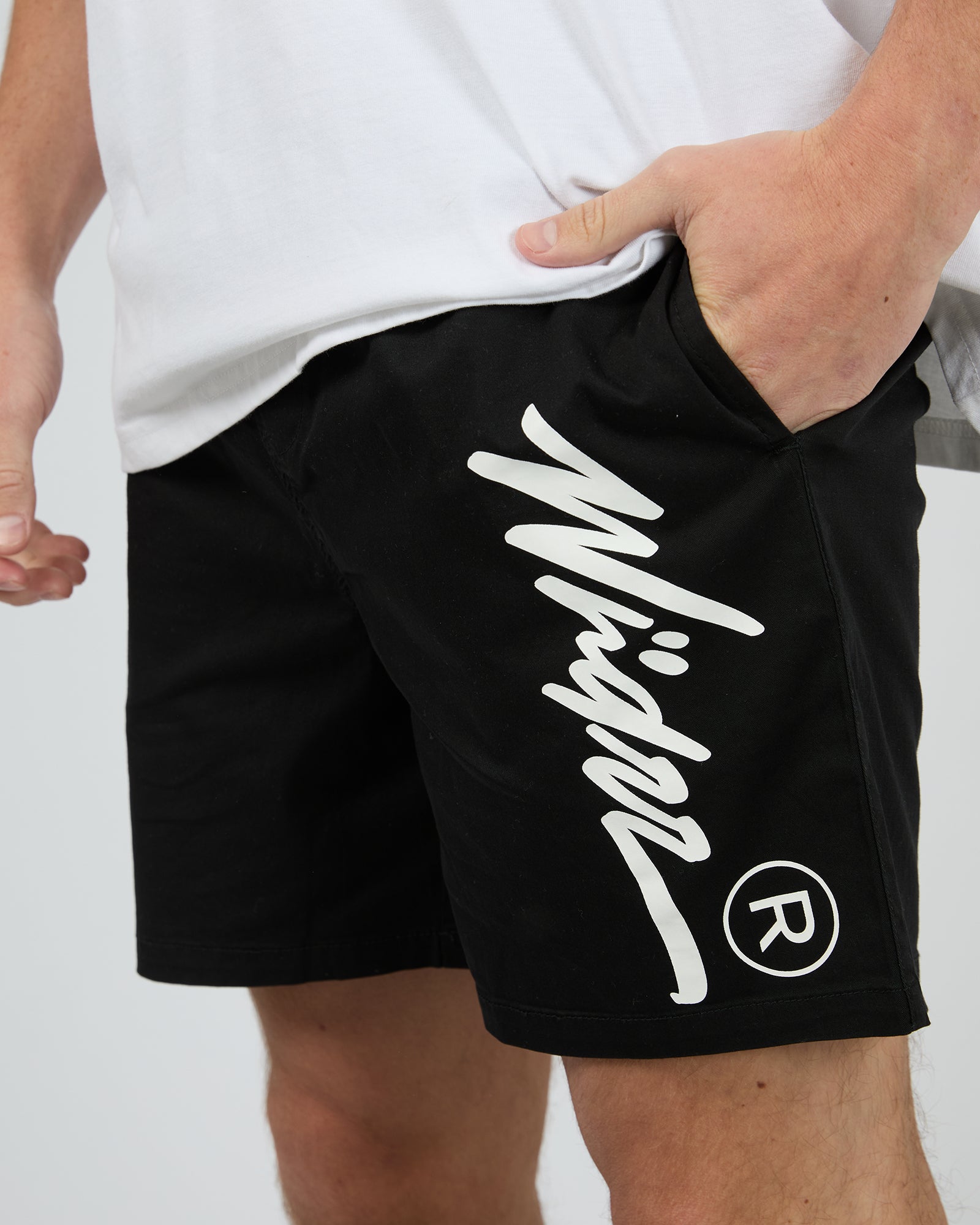 Offend Beach Short Black