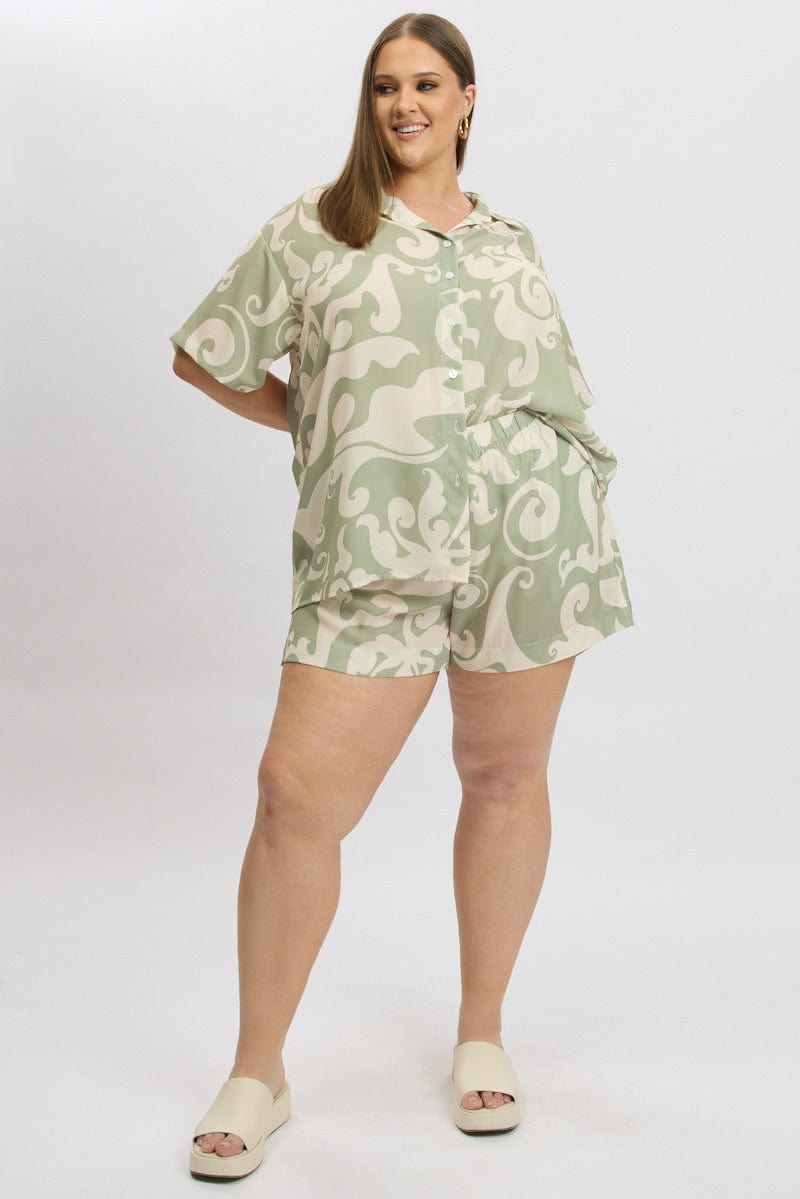 Green Abstract Elastic Waist Shorts